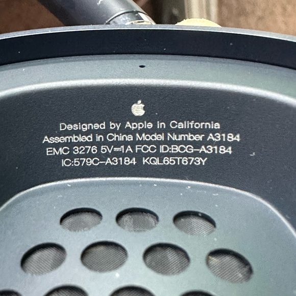 Apple AirPod Max in Dark Blue - Picture 5 of 5